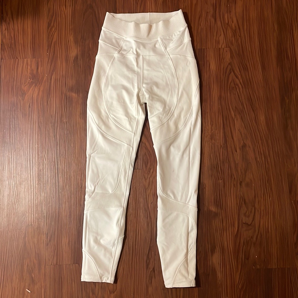 Lululemon New Ambition High Rise Leggings Women’s Size 2!
